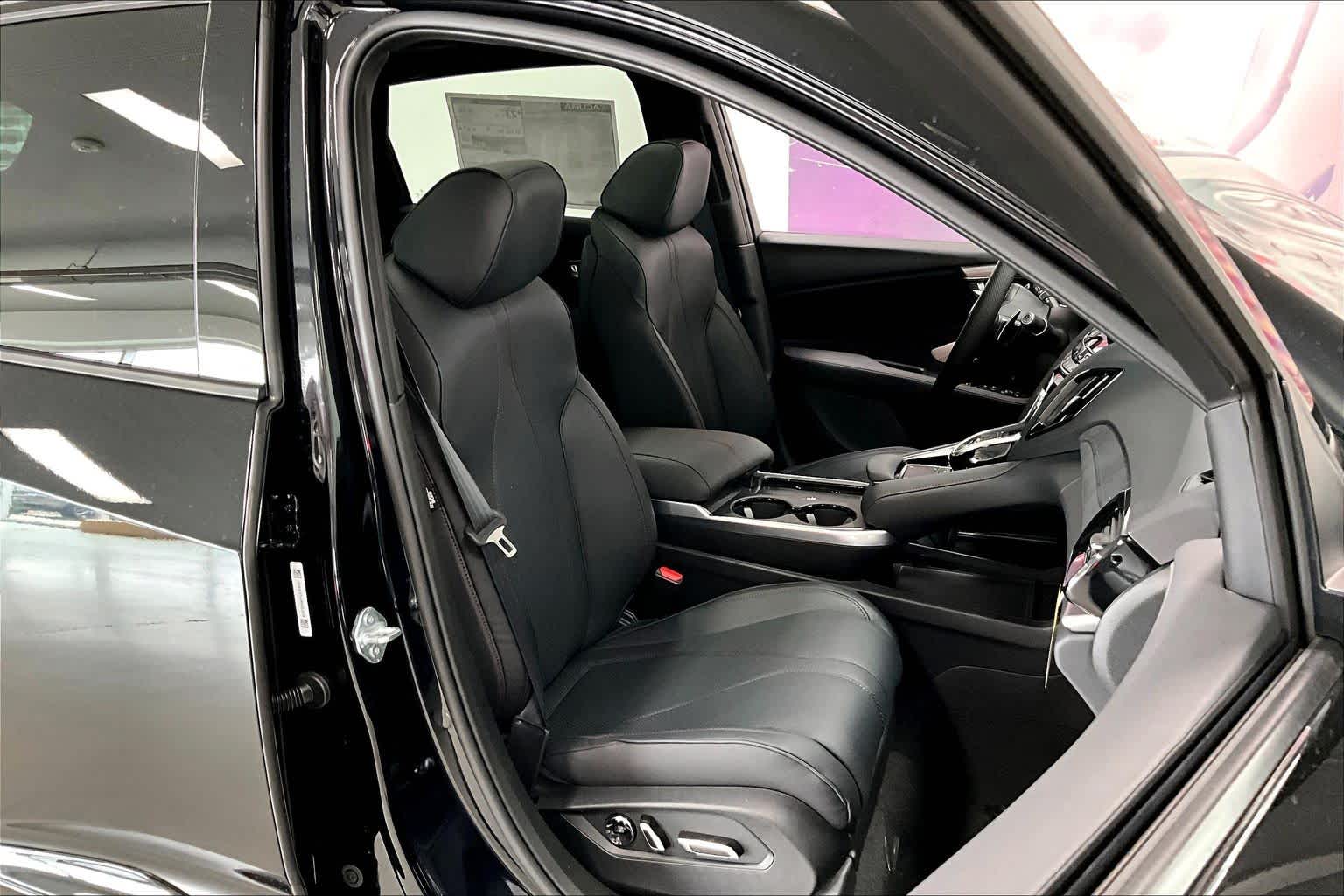 Thumbnail: 2026 Acura RDX - 13