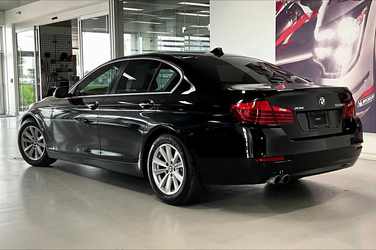 2016 BMW 5 Series 528i xDrive 4