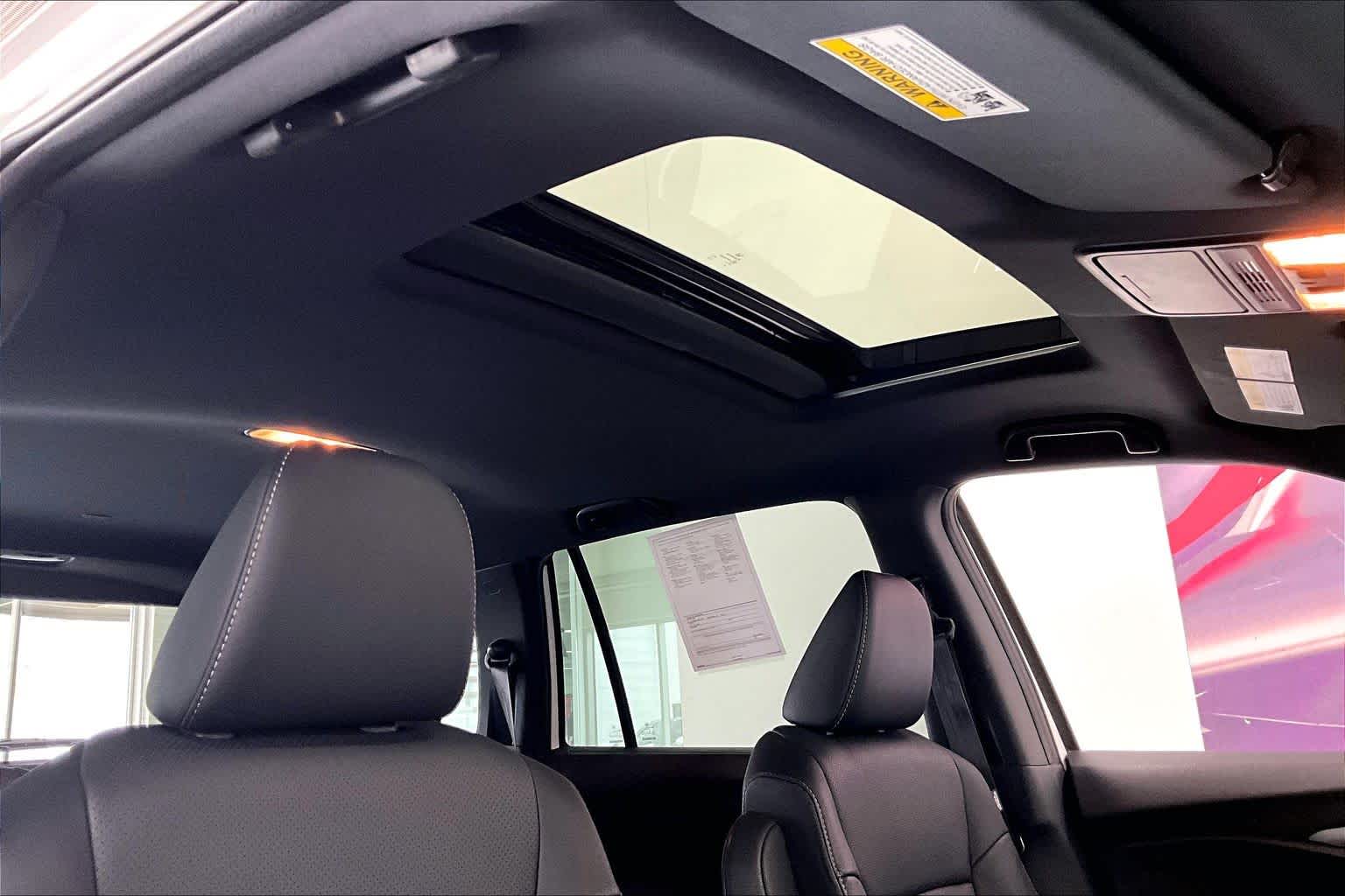 Thumbnail: 2022 Honda Passport - 28