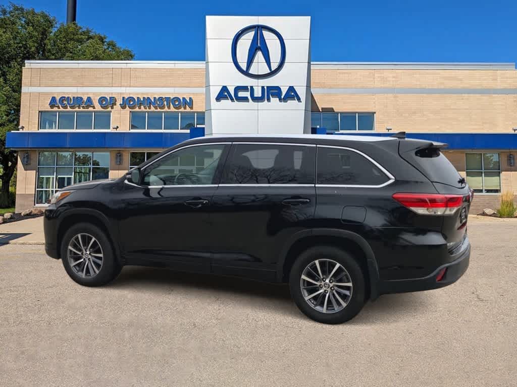 Thumbnail: 2018 Toyota Highlander - 6