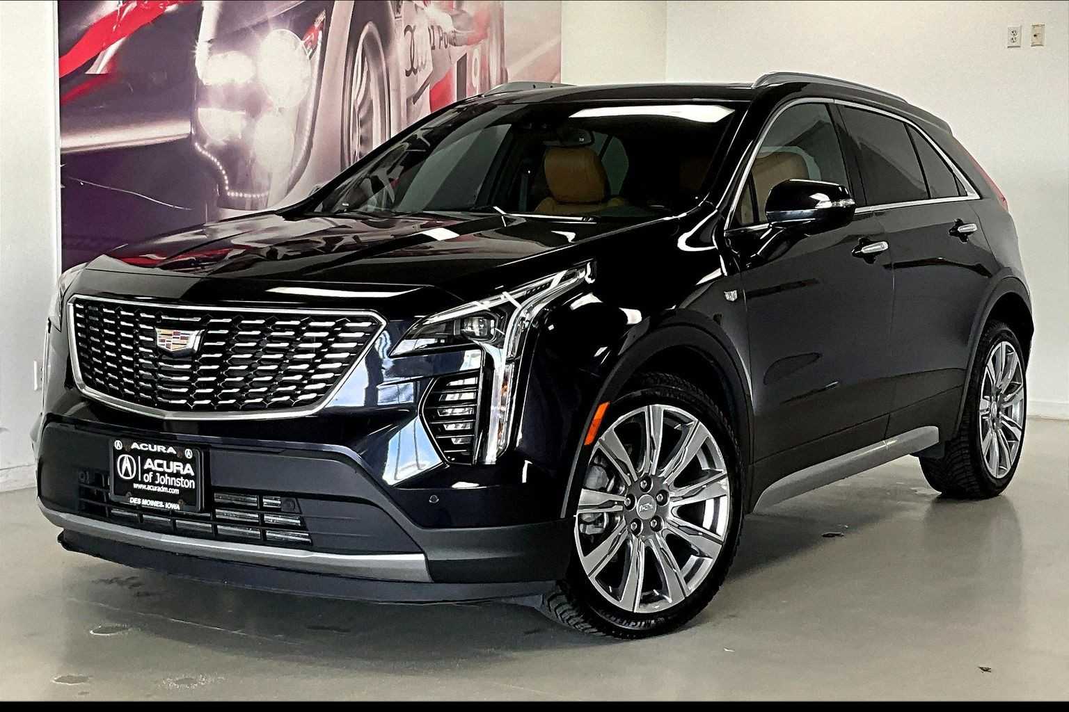 Thumbnail: 2023 Cadillac XT4 - 1