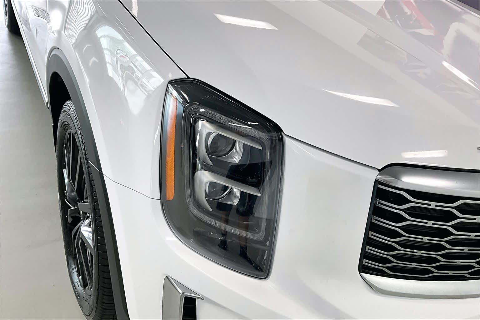 Thumbnail: 2021 Kia Telluride - 28