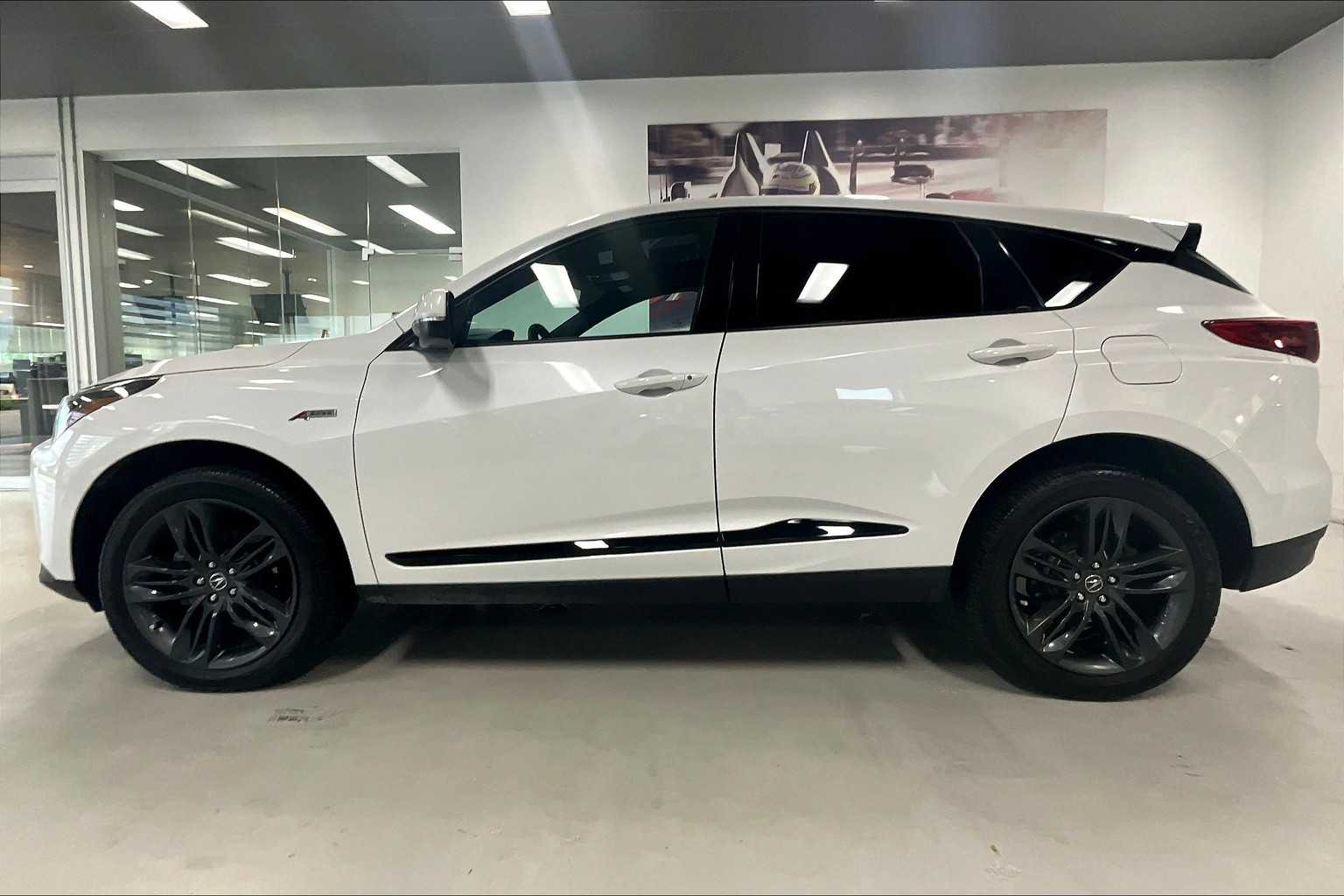 Thumbnail: 2023 Acura RDX - 3