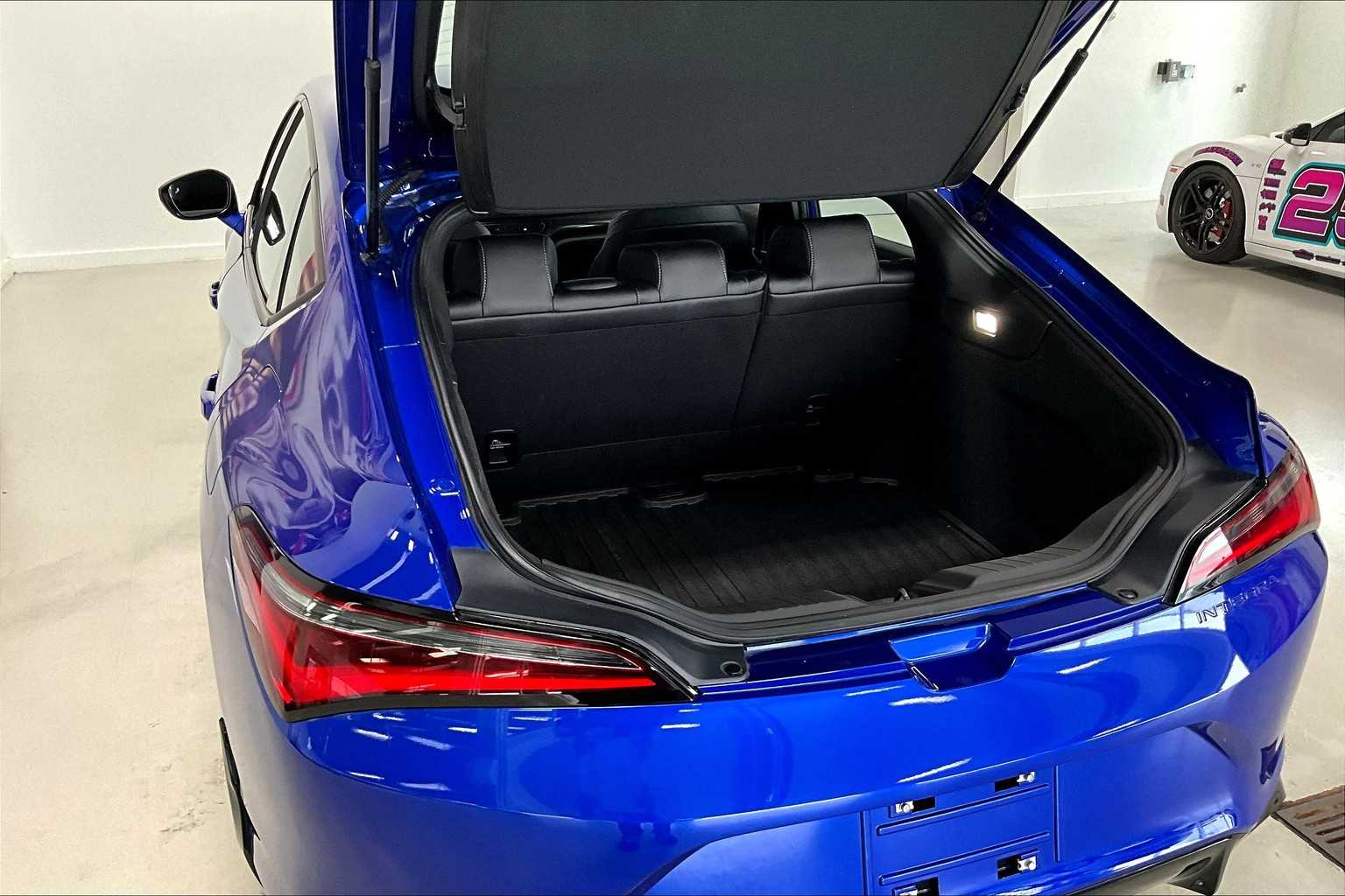 Thumbnail: 2025 Acura Integra - 17