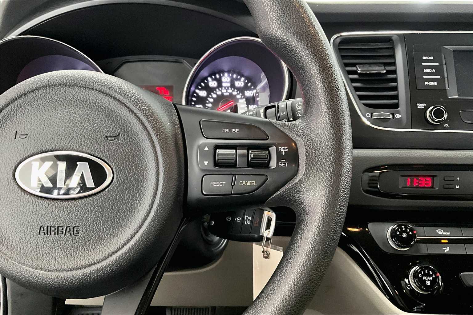 Thumbnail: 2017 Kia Sedona - 20