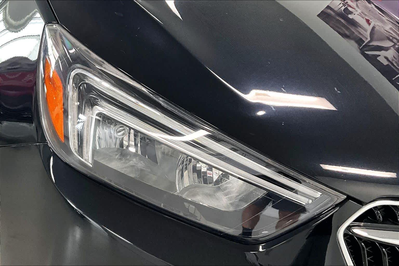 Thumbnail: 2019 Buick Encore - 28