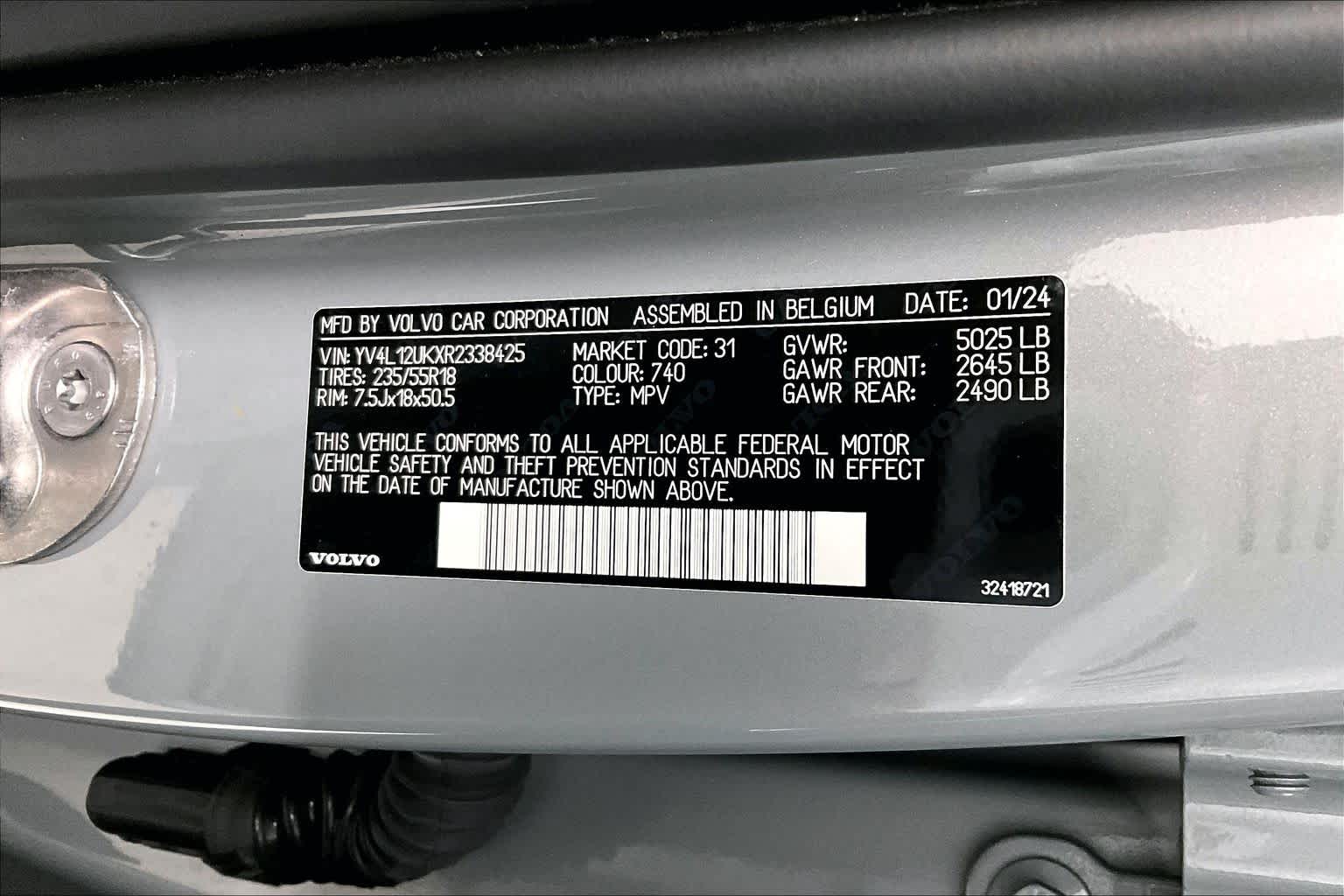 Thumbnail: 2024 Volvo XC40 - 19