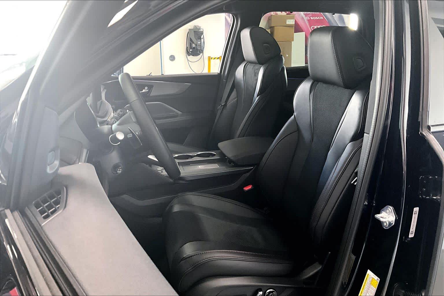 Thumbnail: 2026 Acura MDX - 10