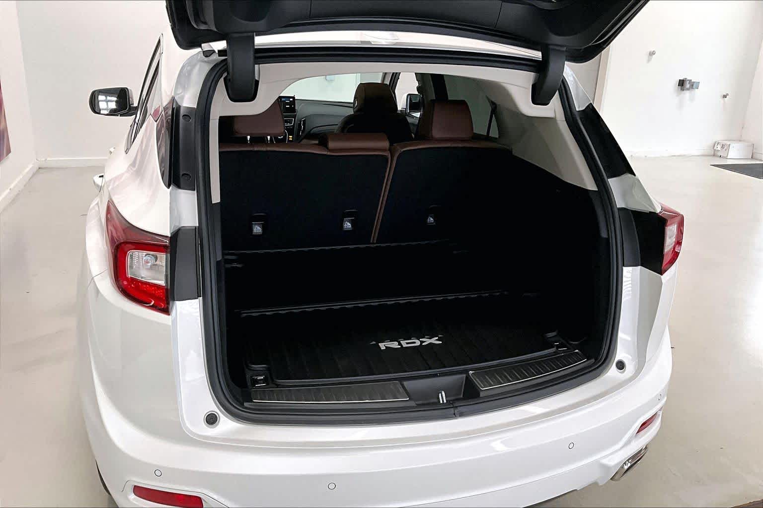 Thumbnail: 2026 Acura RDX - 19