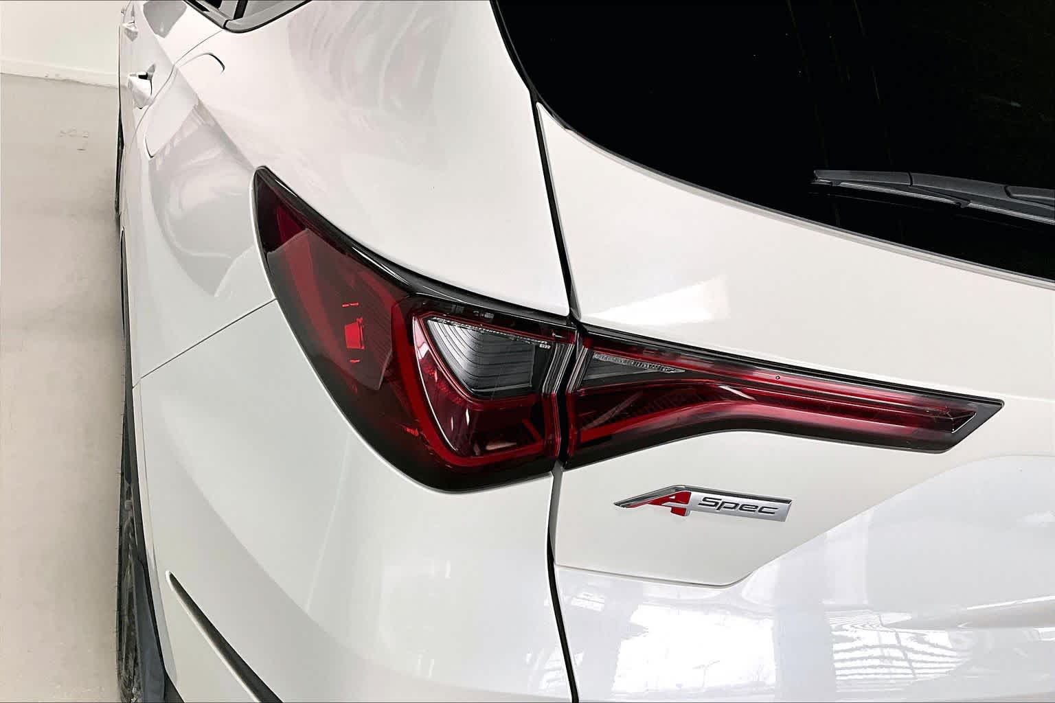 Thumbnail: 2022 Acura MDX - 30