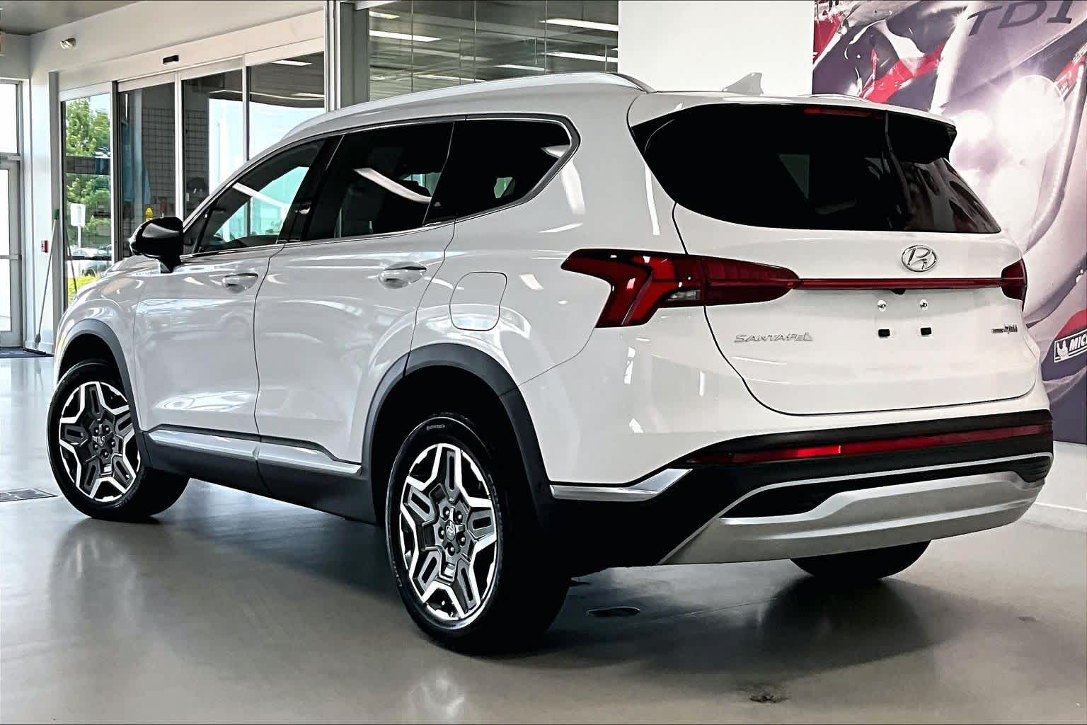 Thumbnail: 2023 Hyundai Santa Fe - 4