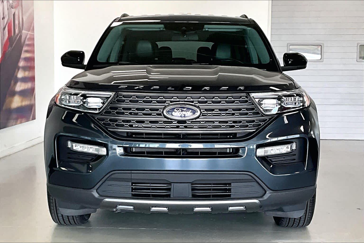 Thumbnail: 2023 Ford Explorer - 6