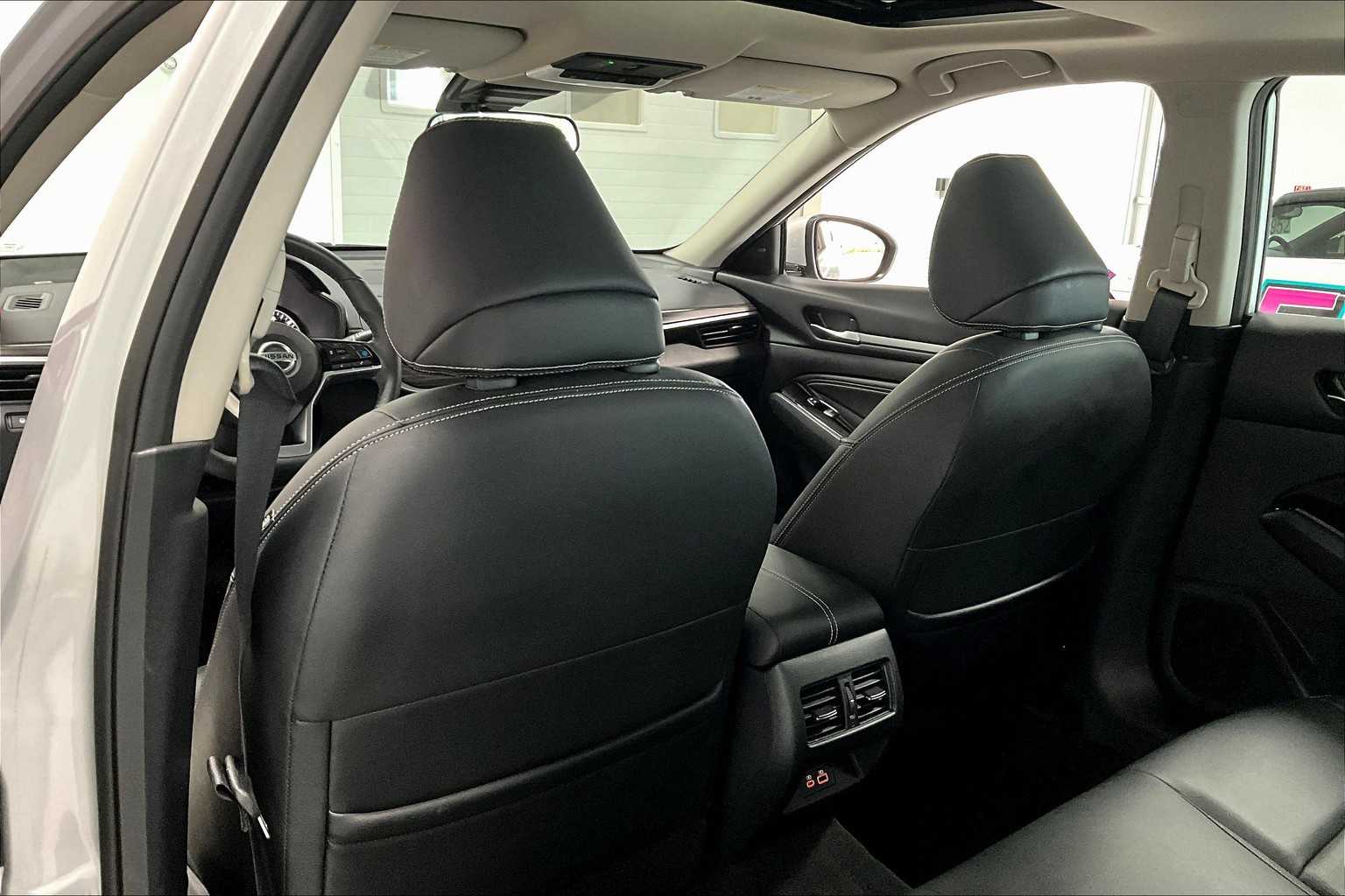 Thumbnail: 2022 Nissan Altima - 11