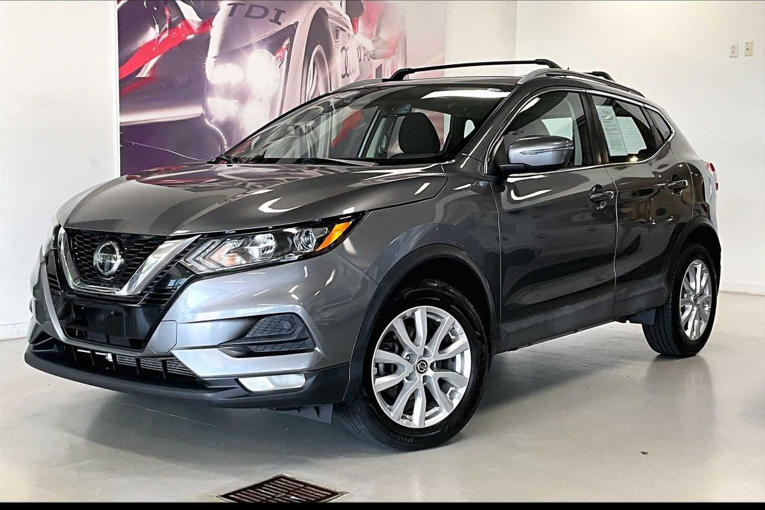 Thumbnail: 2020 Nissan Rogue Sport - 1