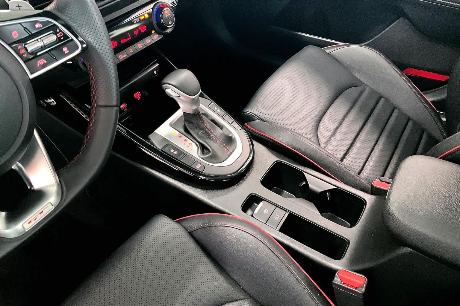 Thumbnail: 2023 Kia Forte - 15