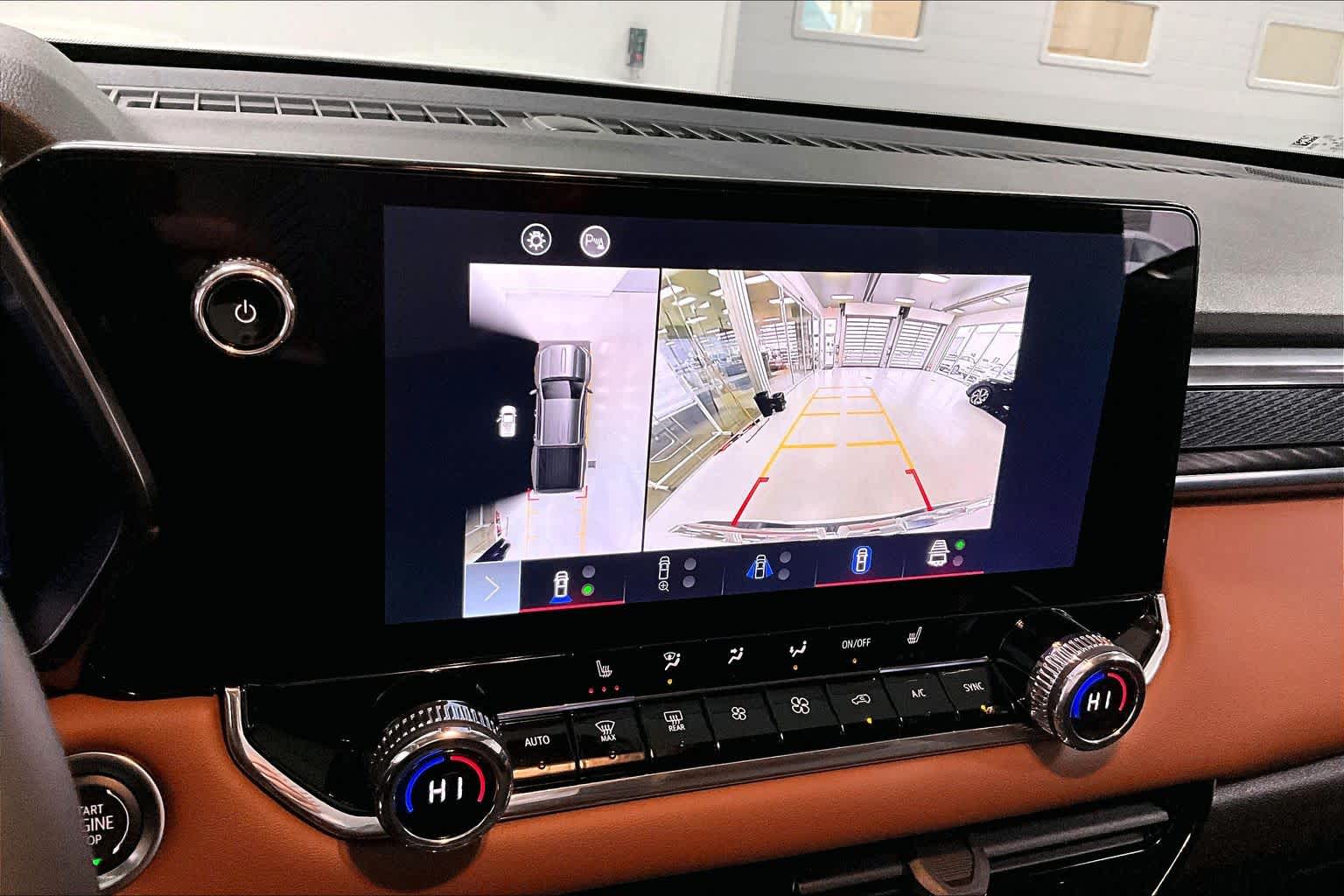 Thumbnail: 2024 GMC Canyon - 24