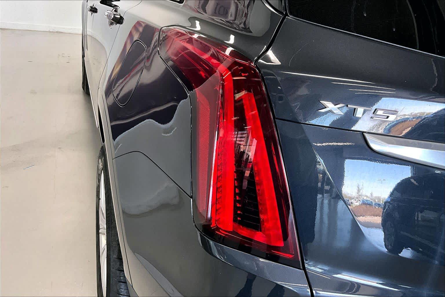 Thumbnail: 2020 Cadillac XT5 - 29