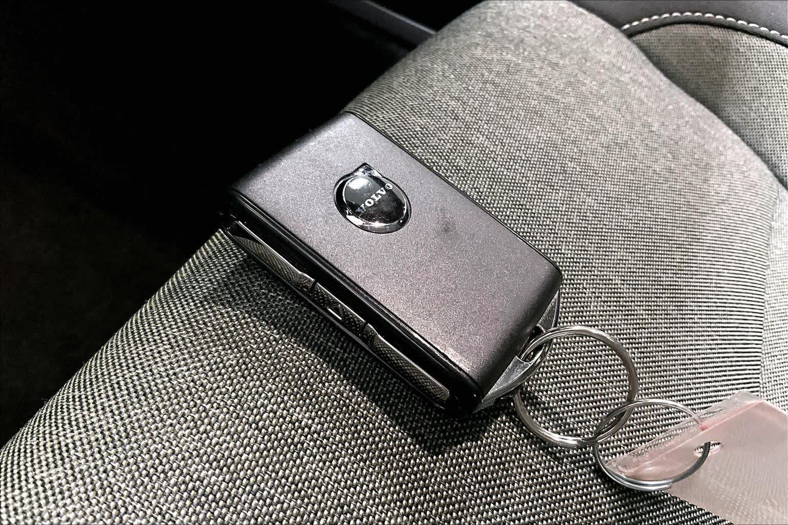 Thumbnail: 2024 Volvo XC40 - 18