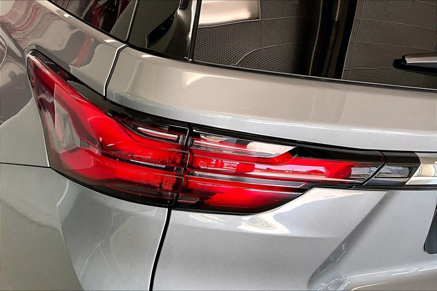 Thumbnail: 2023 Chevrolet Traverse - 30