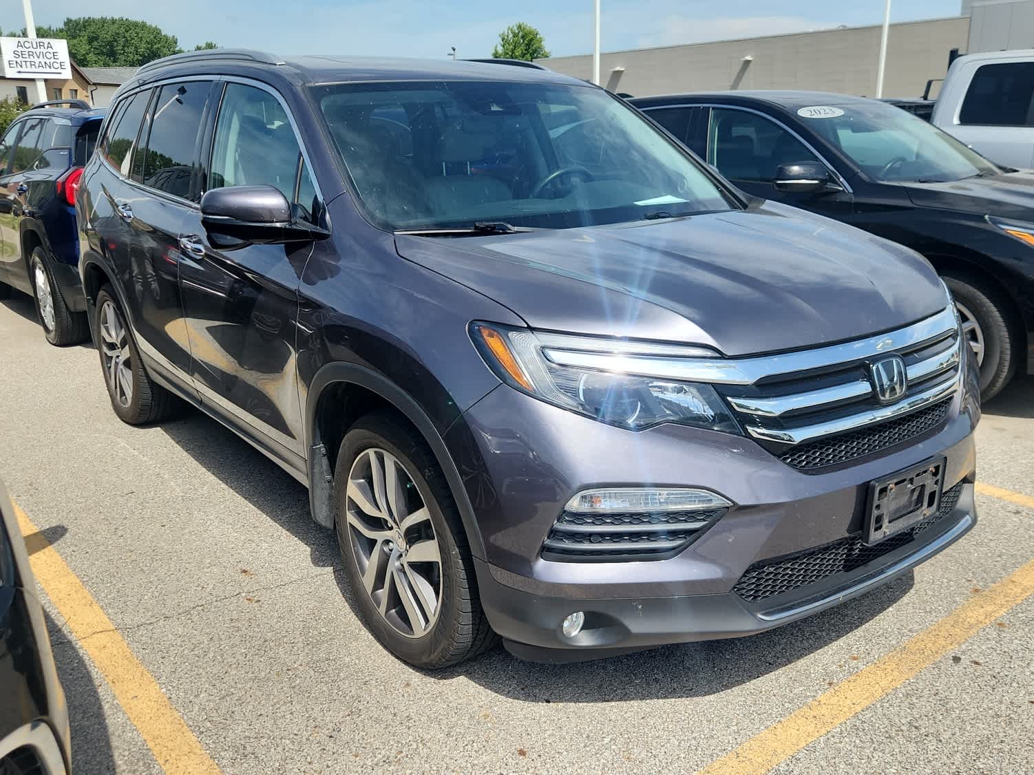 Thumbnail: 2018 Honda Pilot - 3