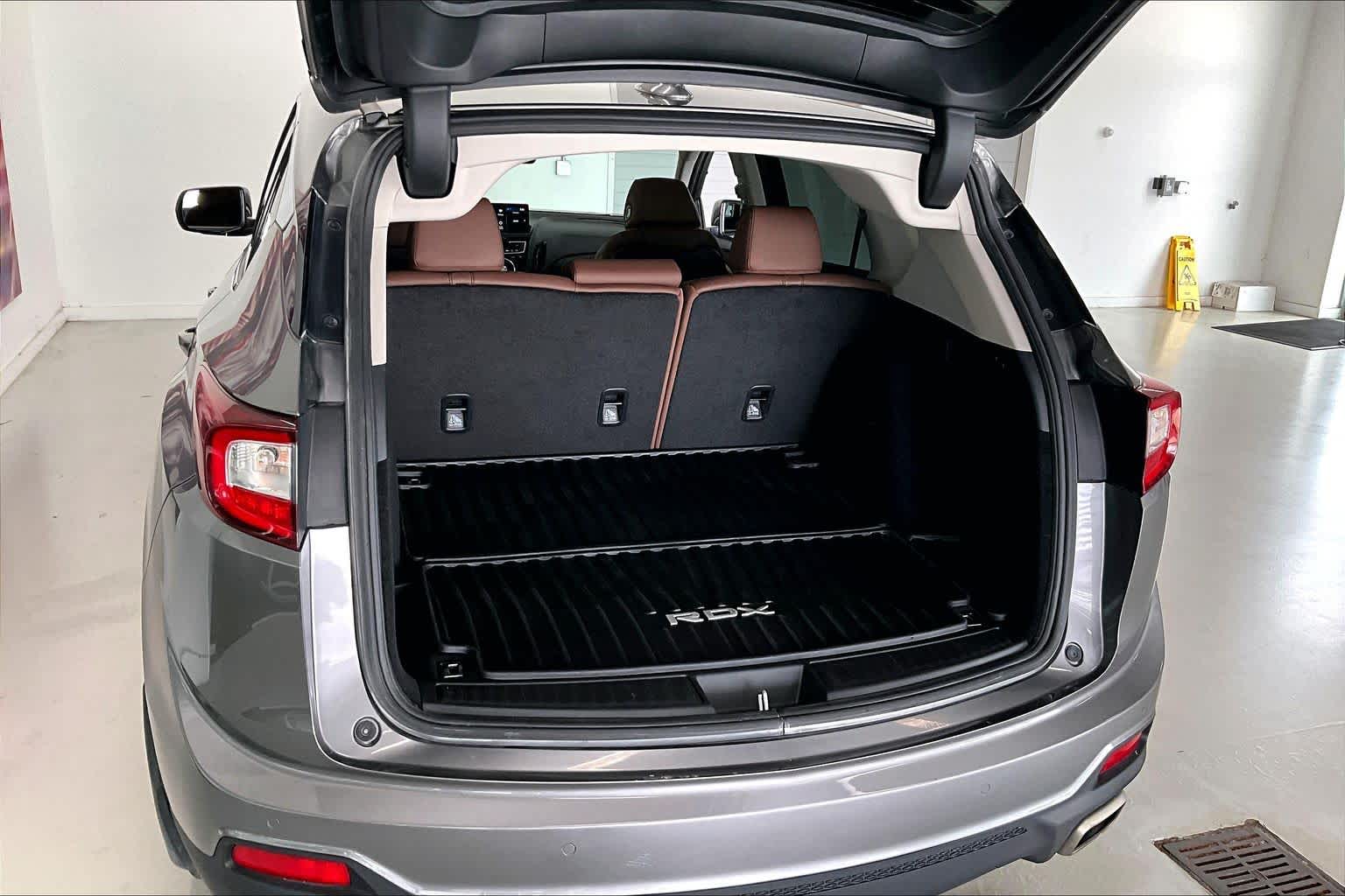 Thumbnail: 2024 Acura RDX - 16