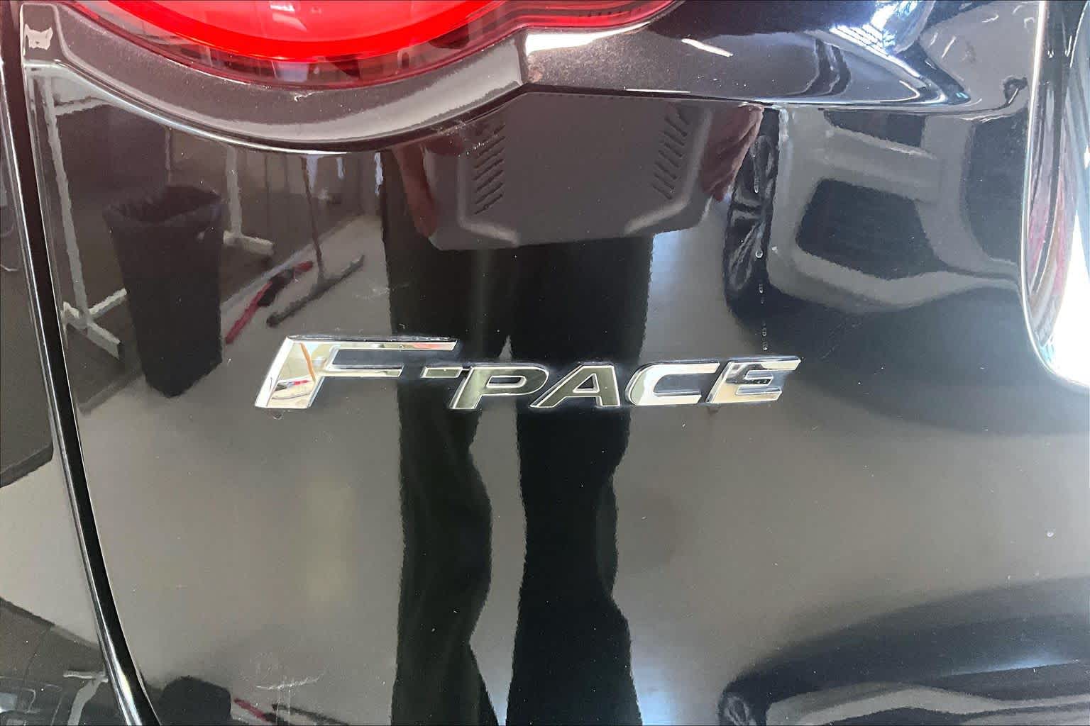 Thumbnail: 2020 Jaguar F-Pace - 7