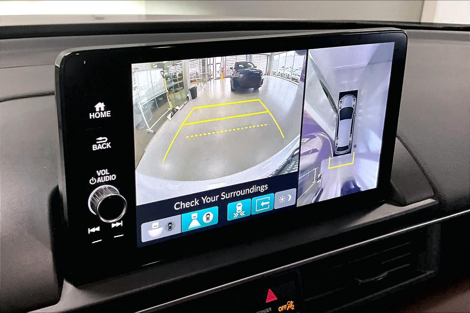 Thumbnail: 2023 Honda Pilot - 24