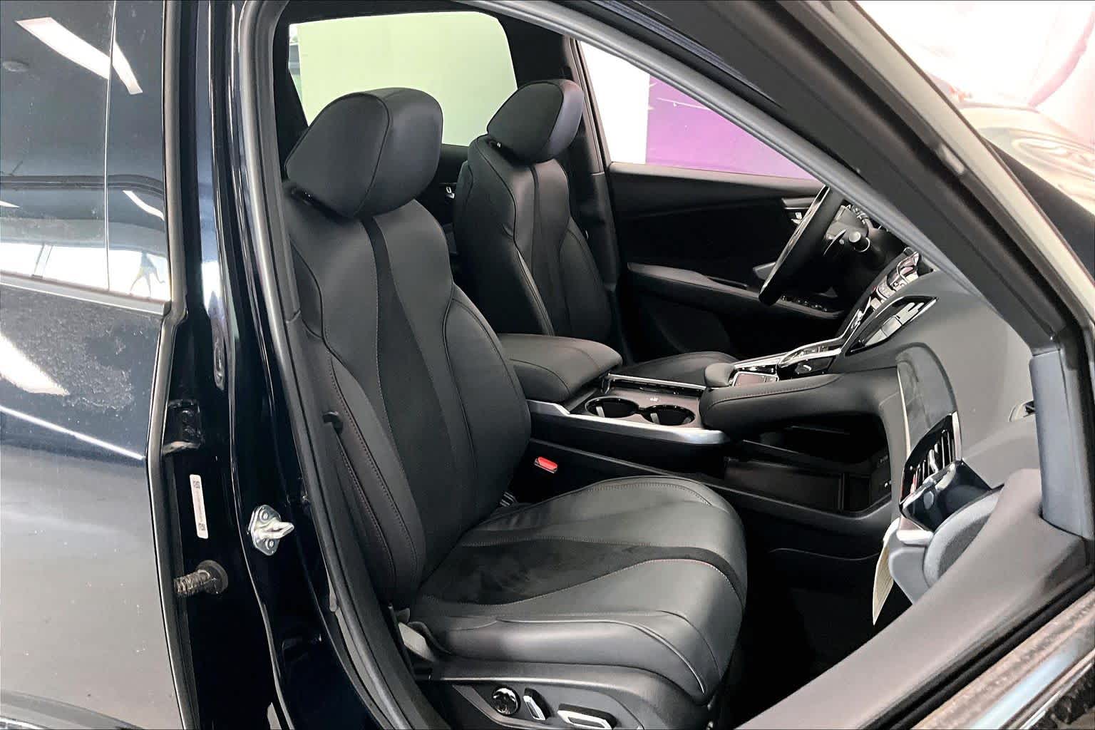 Thumbnail: 2025 Acura RDX - 11