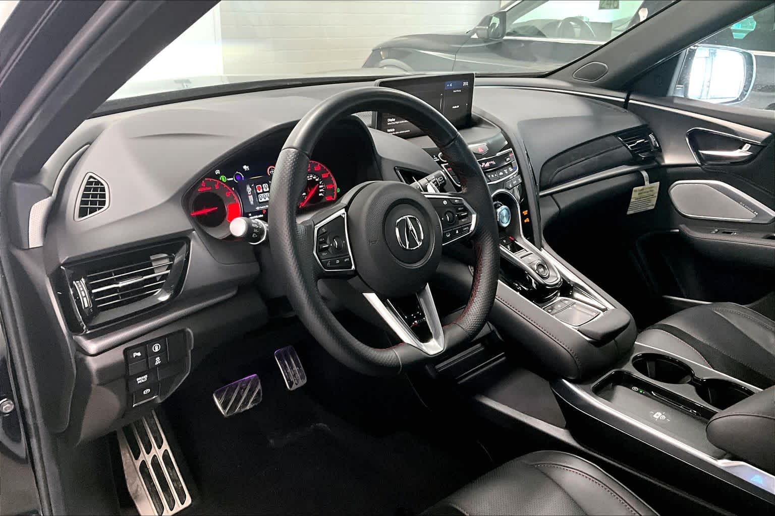 Thumbnail: 2025 Acura RDX - 2