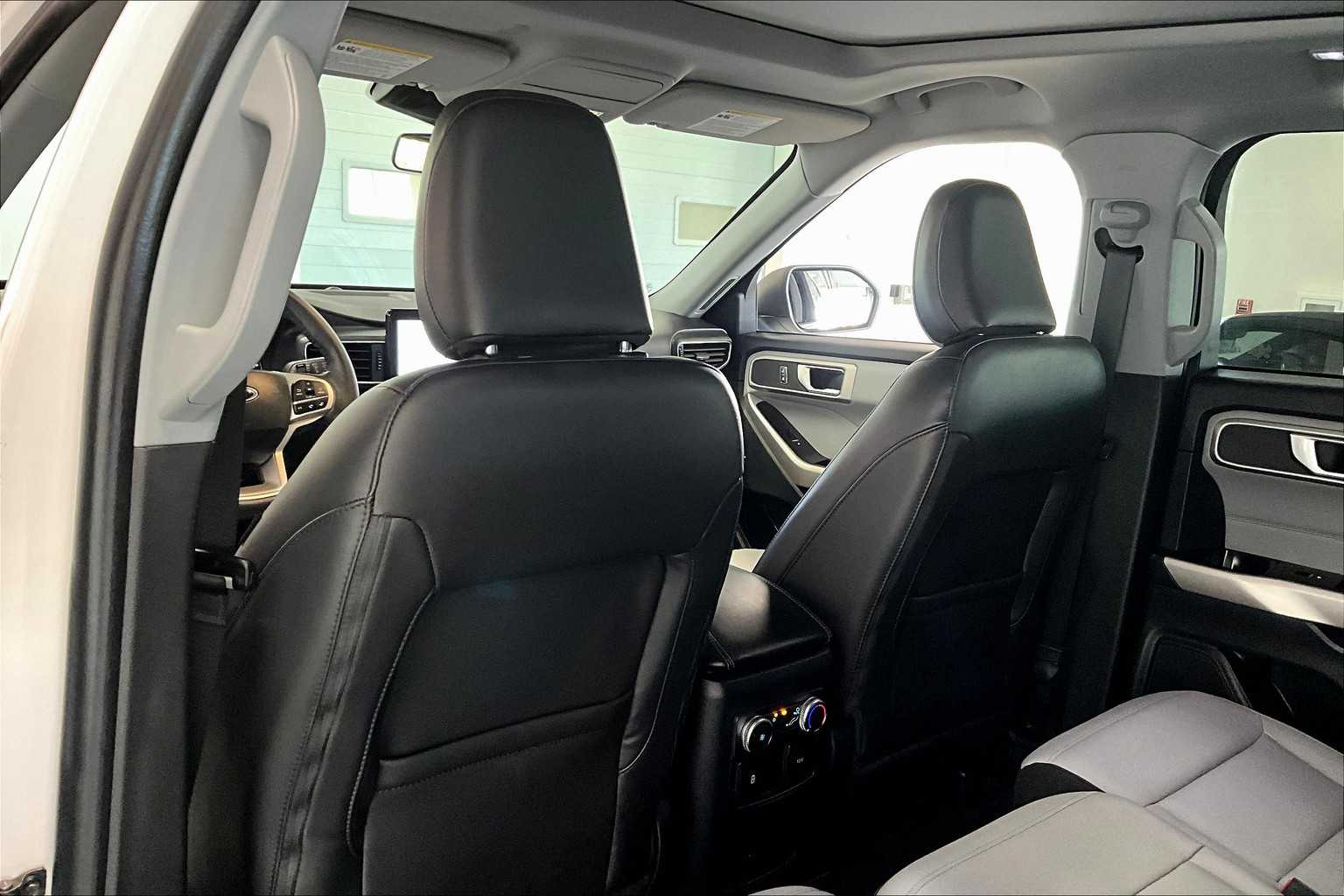 Thumbnail: 2021 Ford Explorer - 11