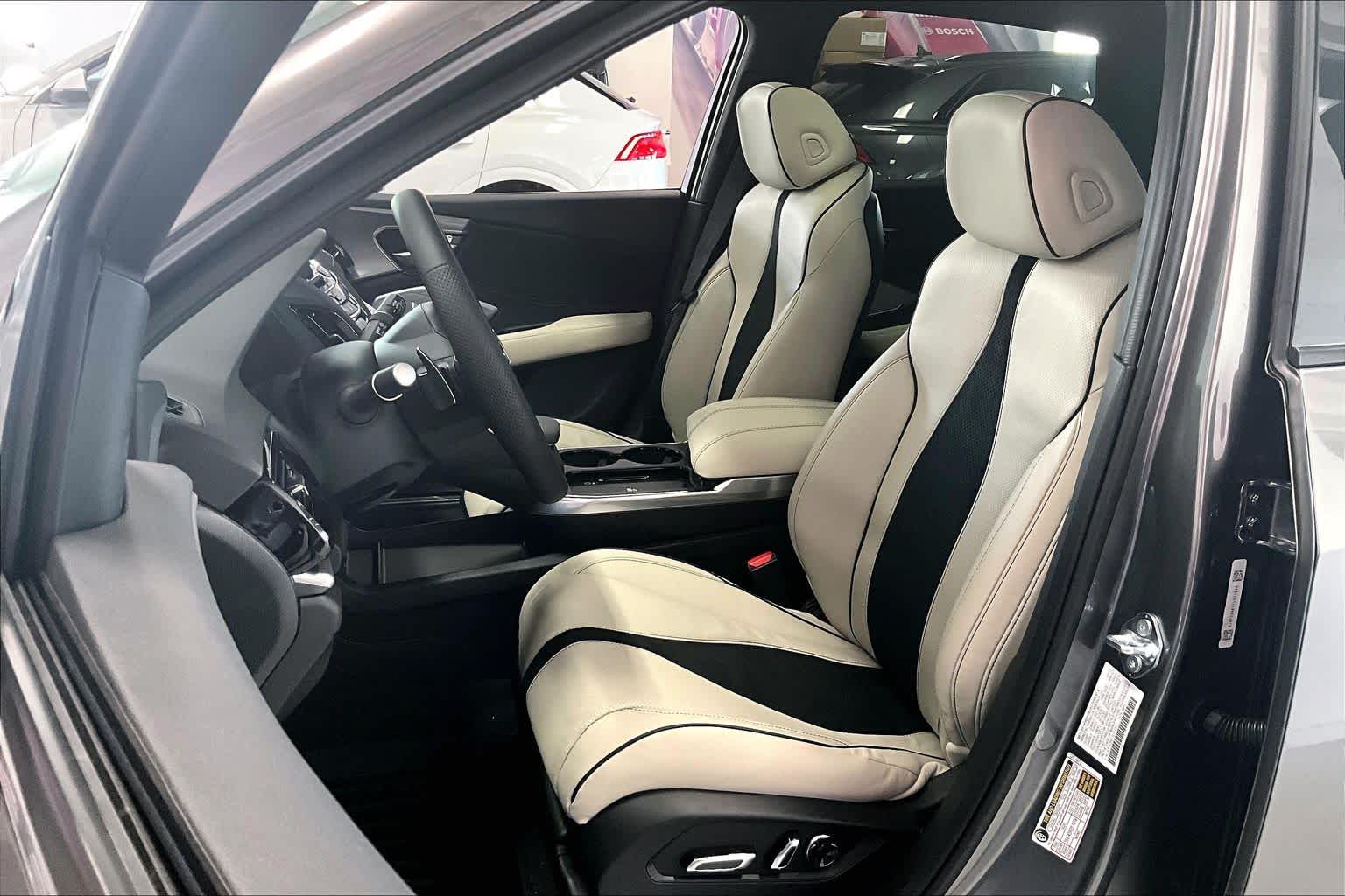 Thumbnail: 2026 Acura RDX - 11