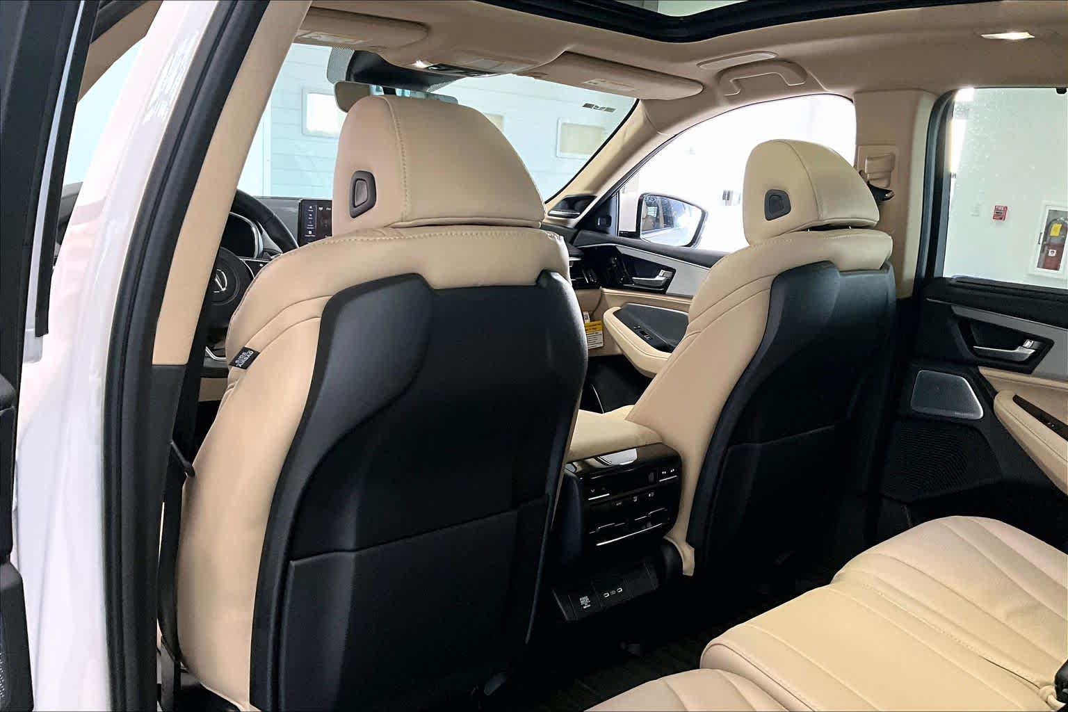 Thumbnail: 2026 Acura MDX - 12