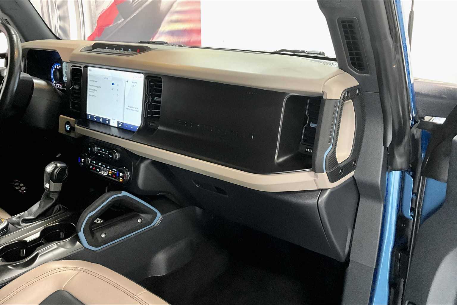 Thumbnail: 2021 Ford Bronco - 21