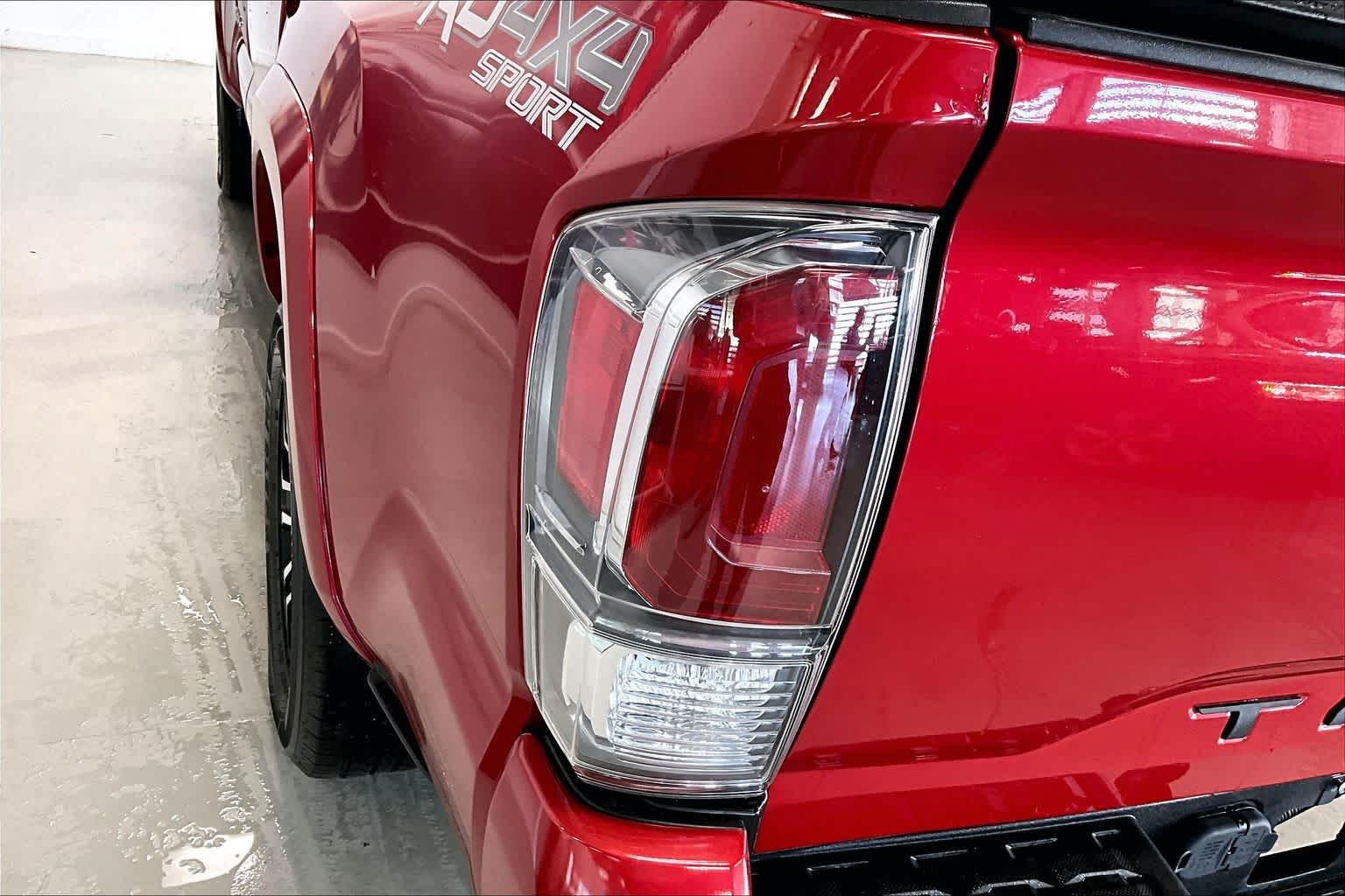 Thumbnail: 2020 Toyota Tacoma - 29