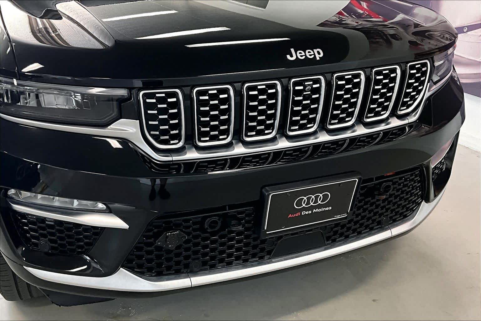 Thumbnail: 2022 Jeep Grand Cherokee - 30
