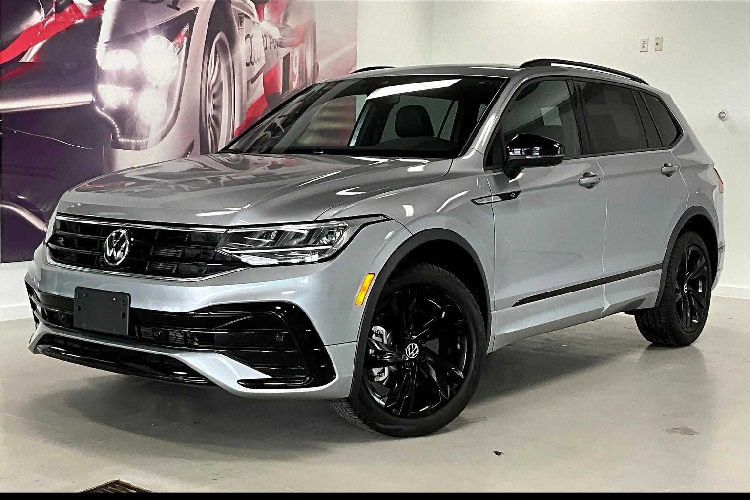 Thumbnail: 2024 Volkswagen Tiguan - 1