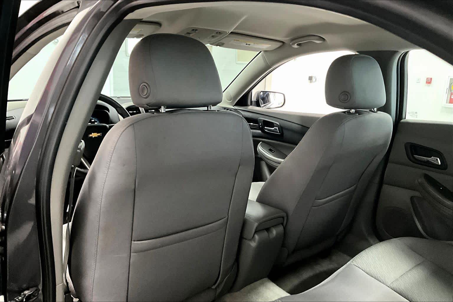 Thumbnail: 2013 Chevrolet Malibu - 11