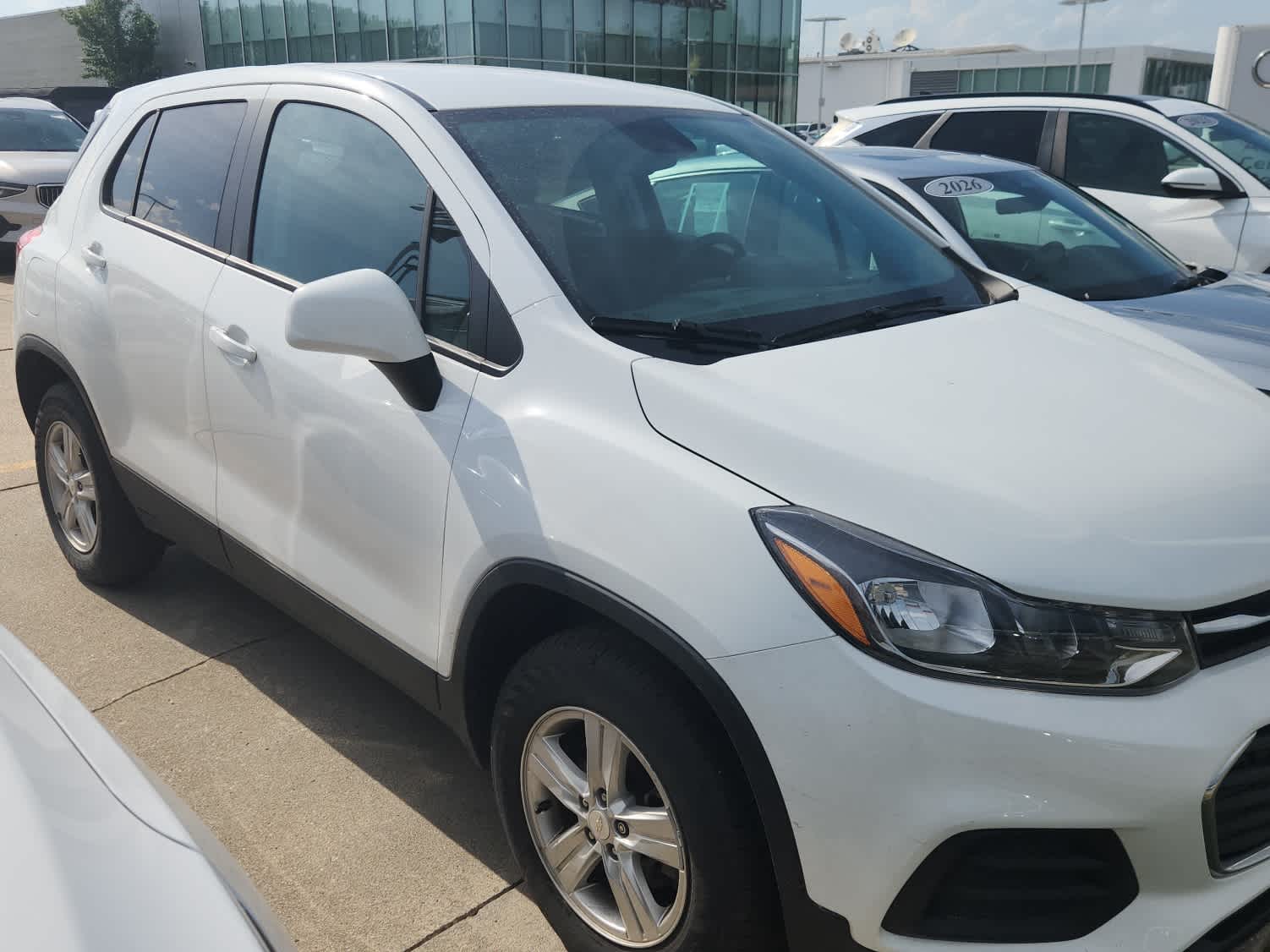 Thumbnail: 2022 Chevrolet Trax - 4