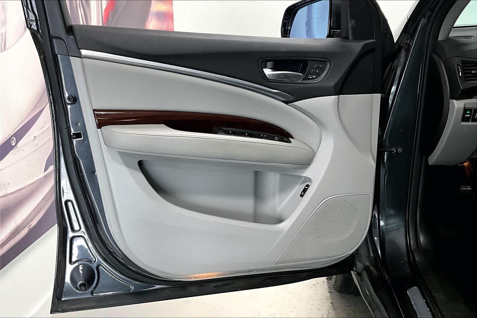 Thumbnail: 2014 Acura MDX - 25