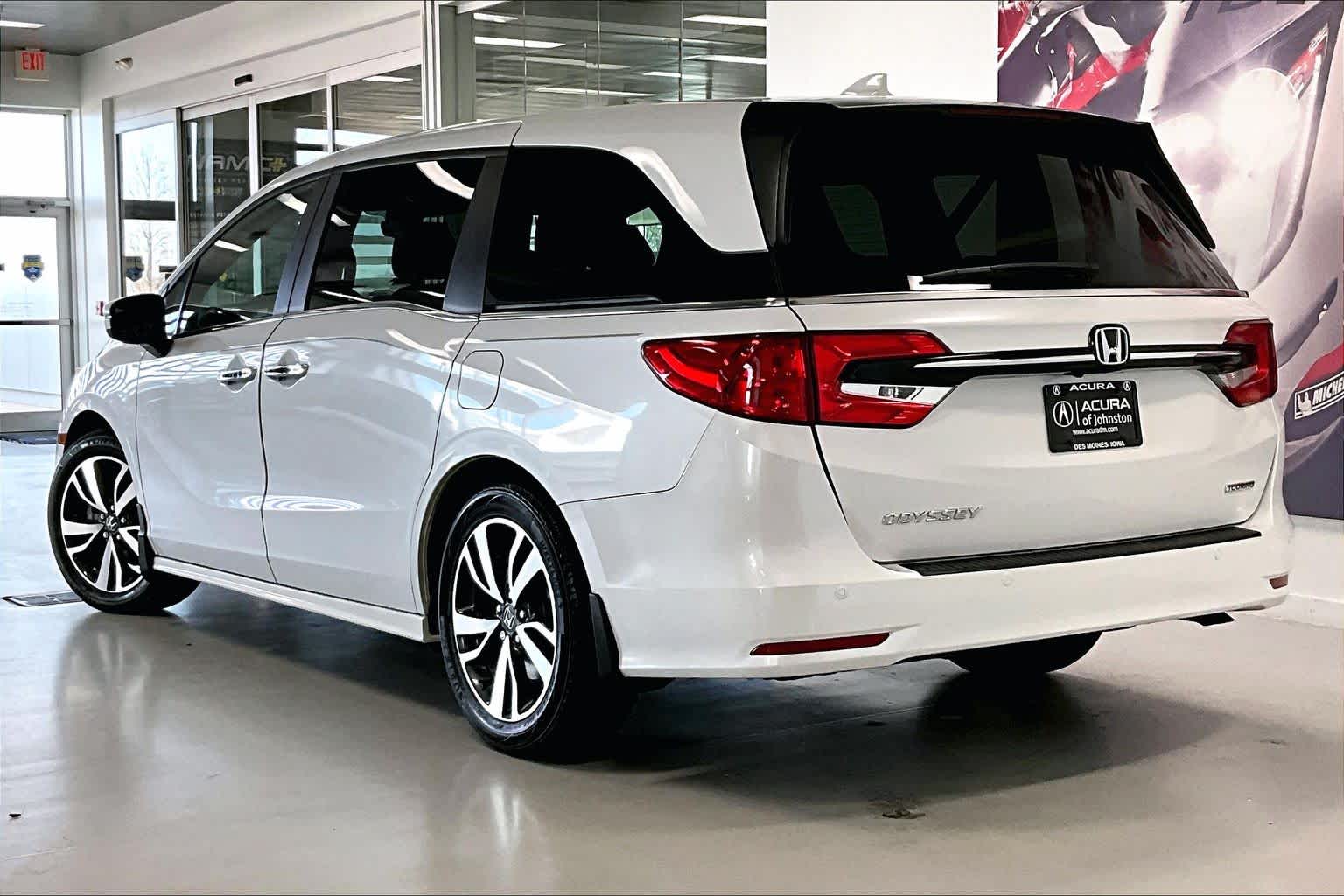 Thumbnail: 2023 Honda Odyssey - 4