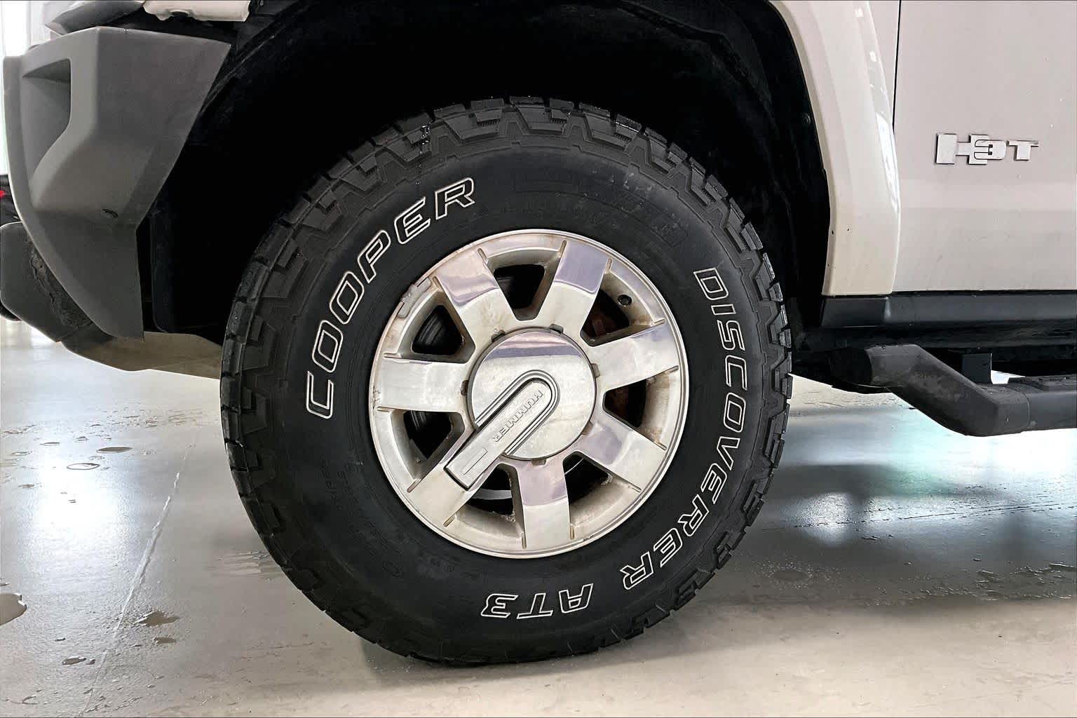 Thumbnail: 2010 Hummer H3 - 8