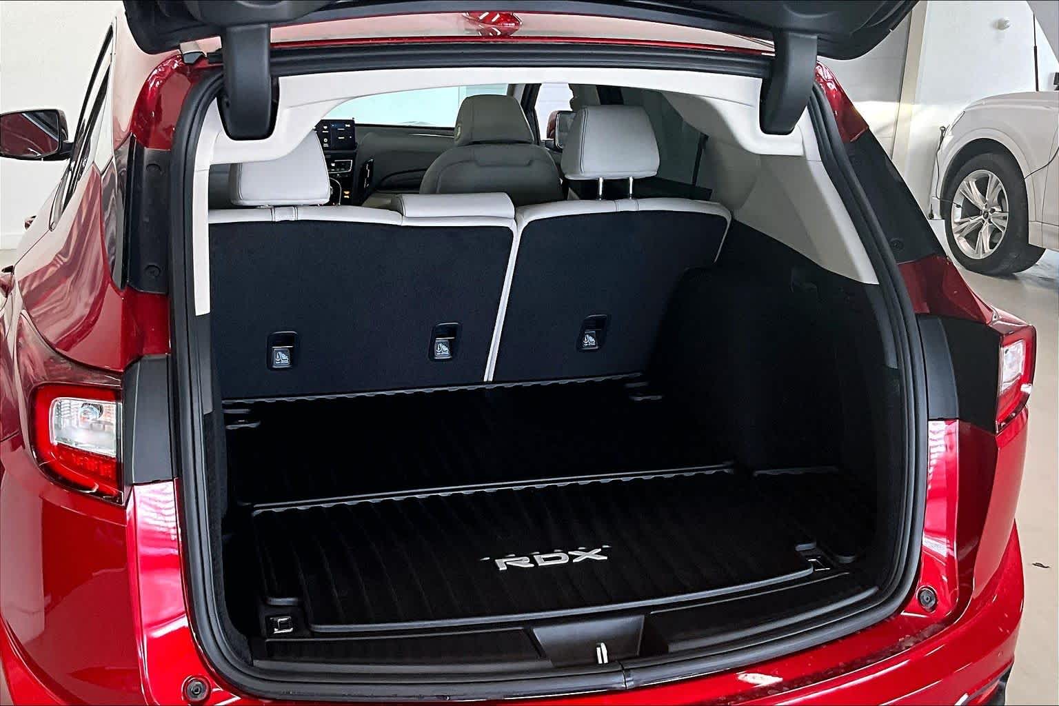 Thumbnail: 2026 Acura RDX - 19