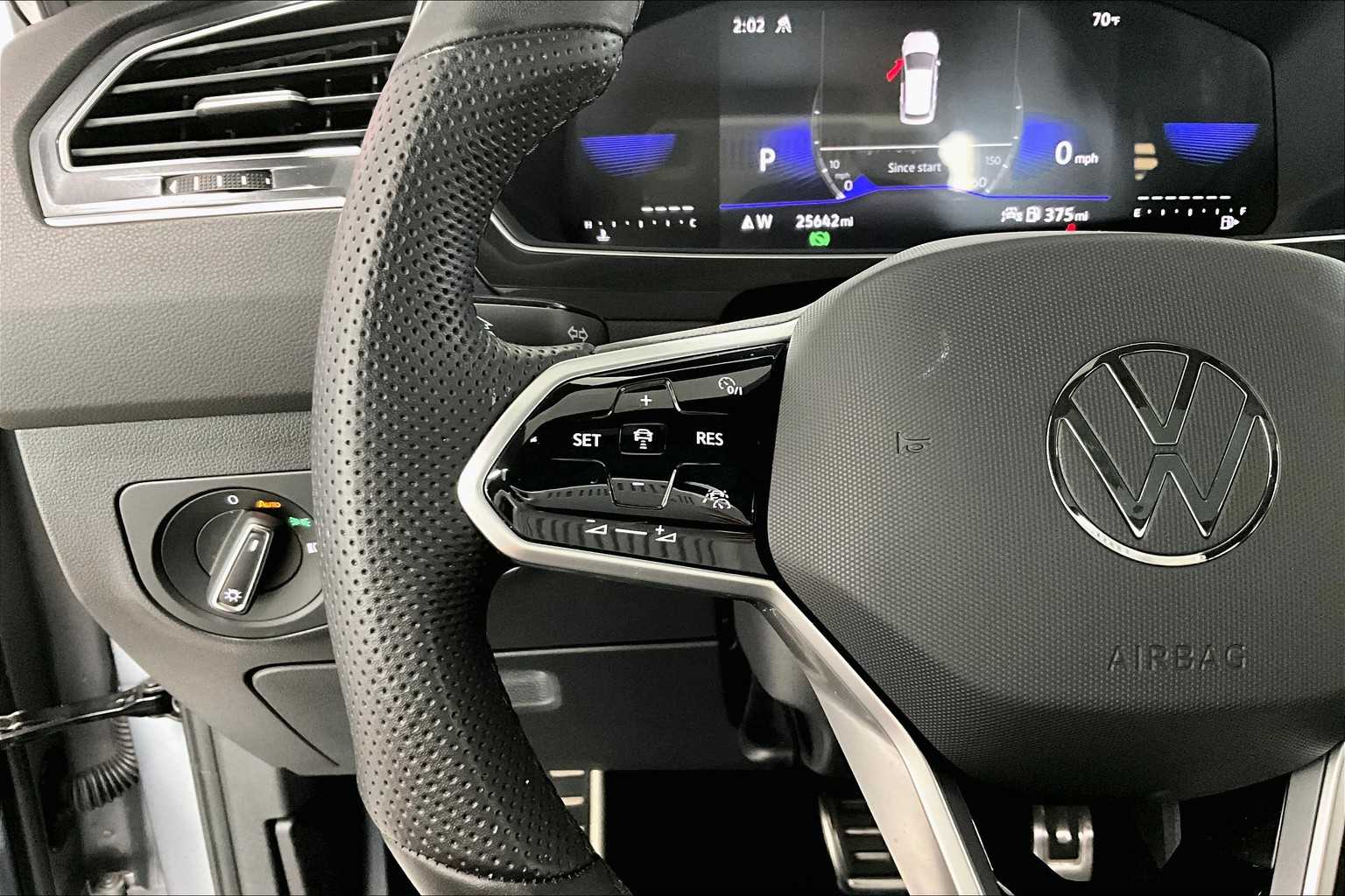 Thumbnail: 2024 Volkswagen Tiguan - 22