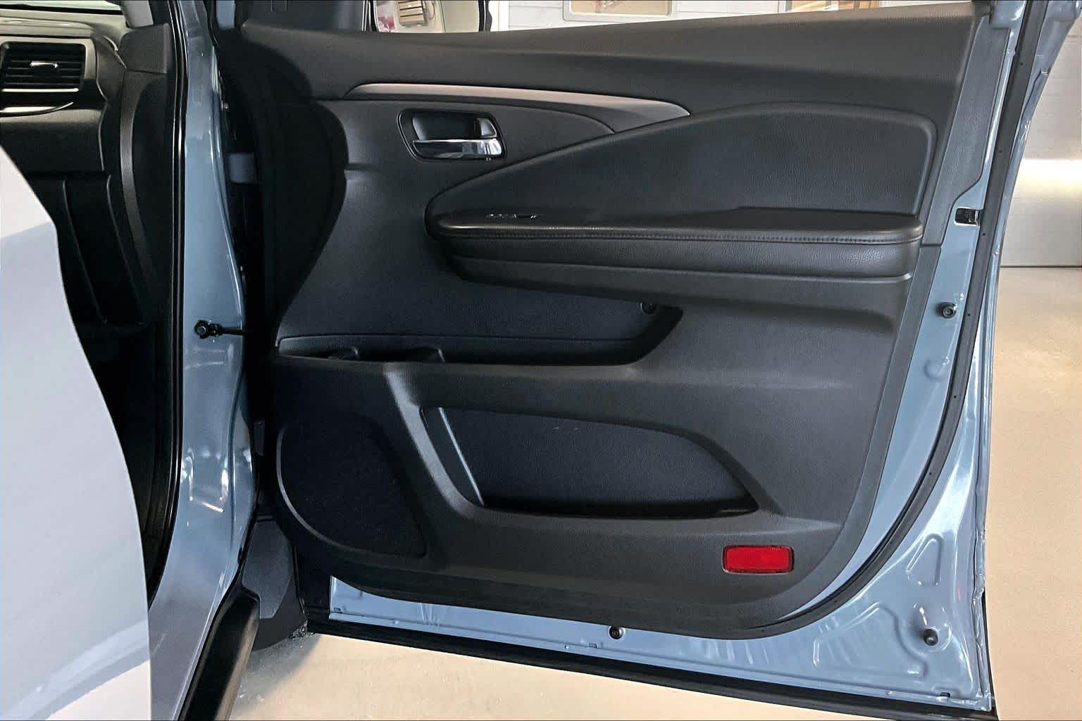 Thumbnail: 2022 Honda Pilot - 26