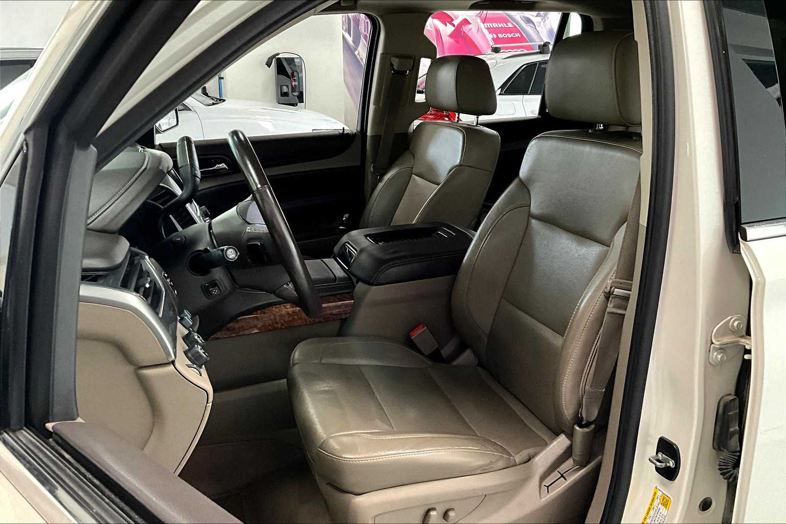 Thumbnail: 2015 Chevrolet Tahoe - 9