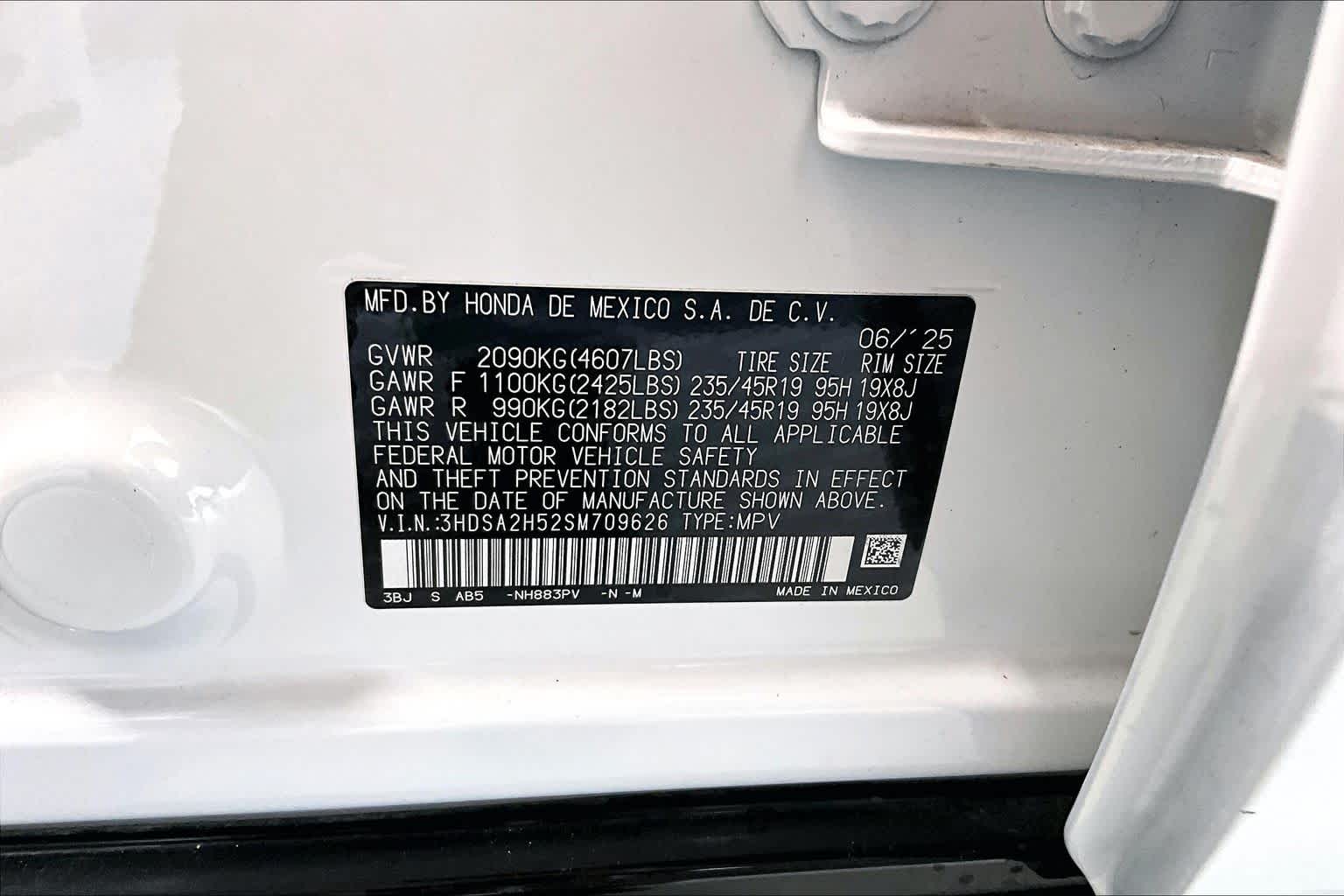 Thumbnail: 2025 Acura ADX - 19