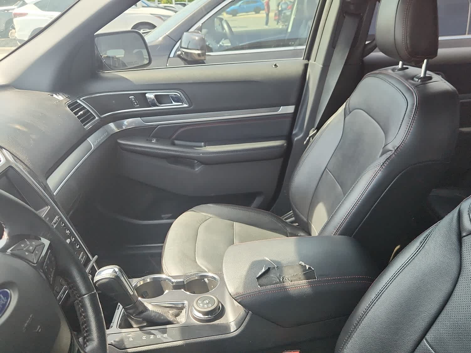 Thumbnail: 2018 Ford Explorer - 10