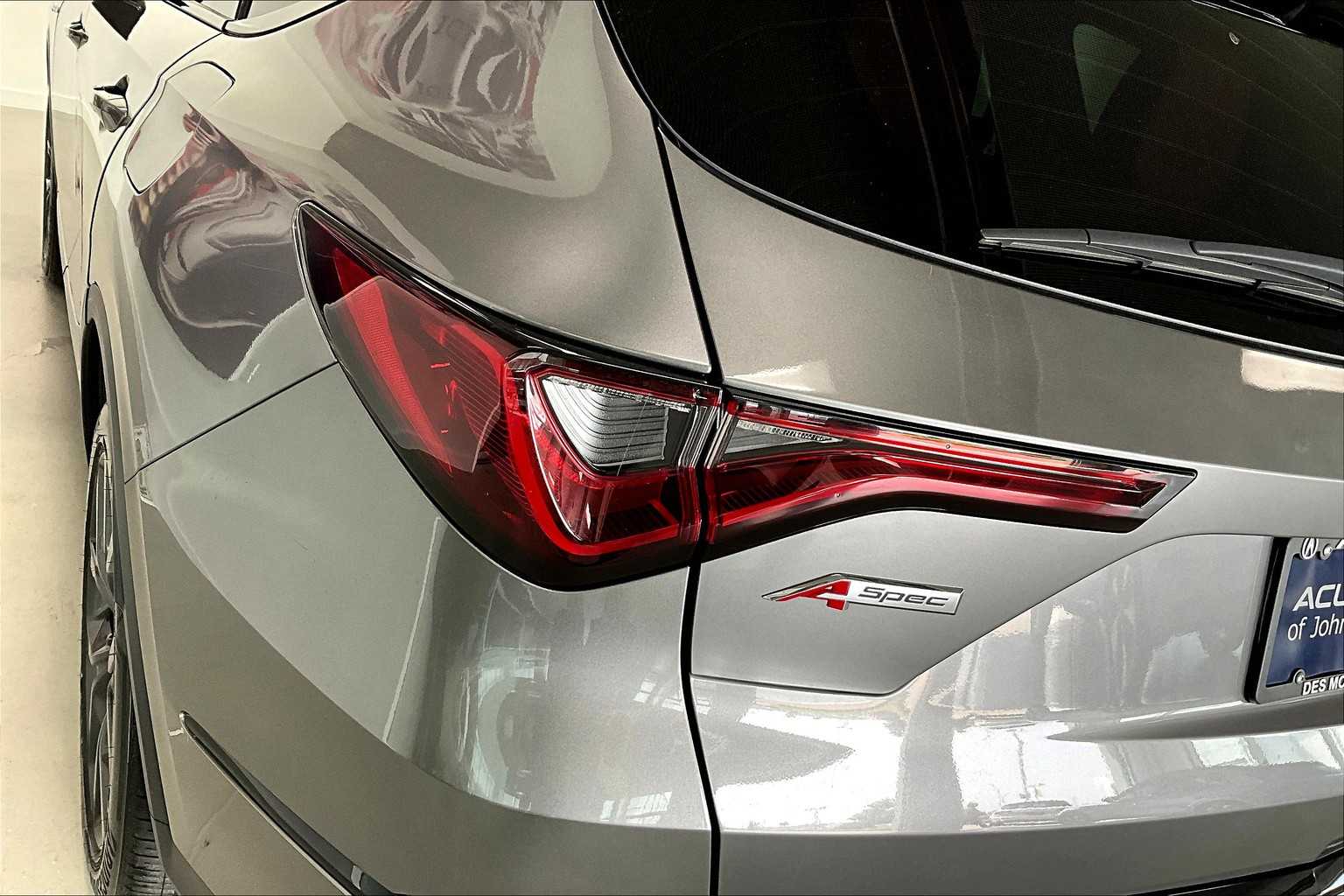 Thumbnail: 2023 Acura MDX - 27