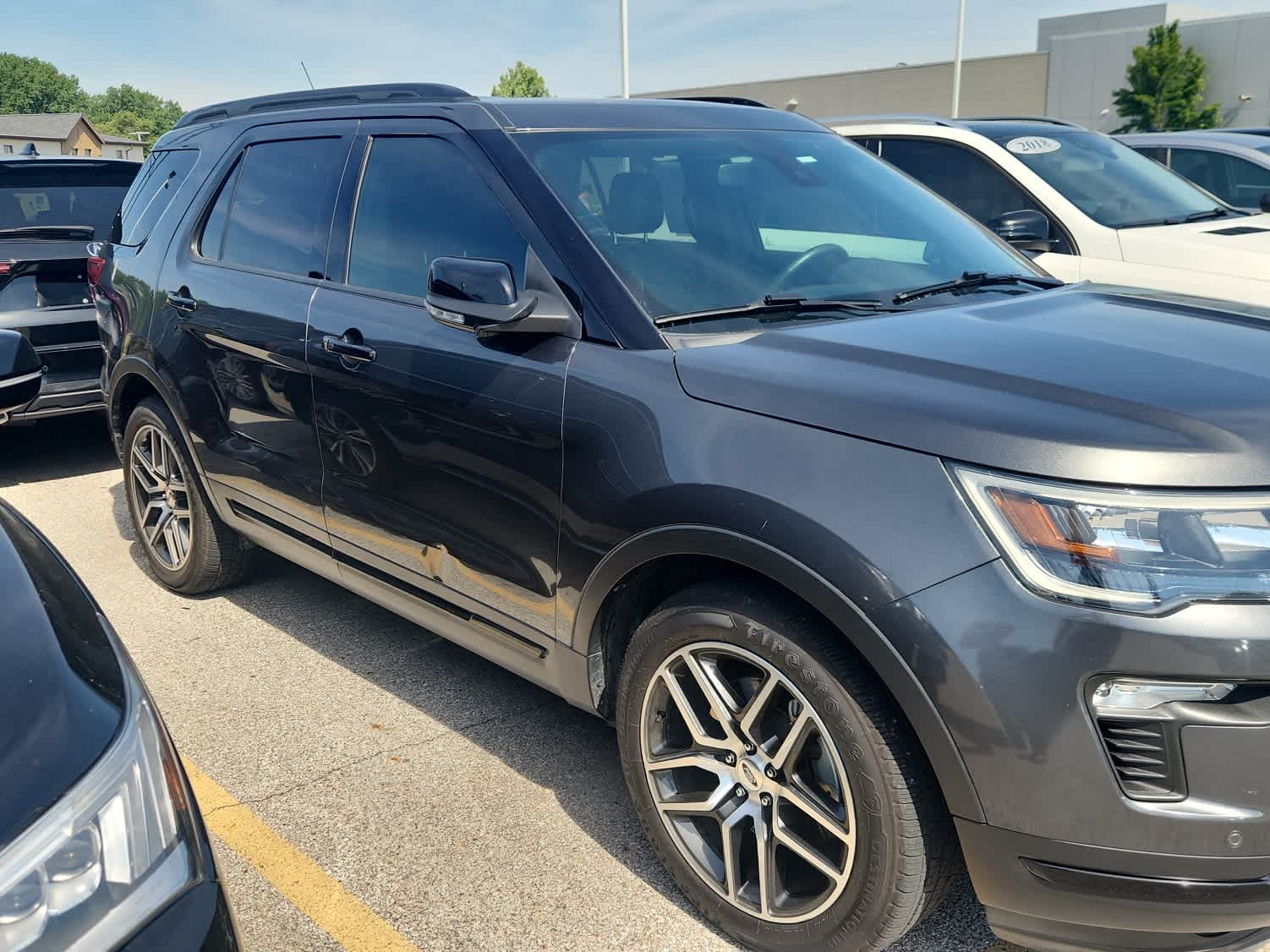 Thumbnail: 2018 Ford Explorer - 4