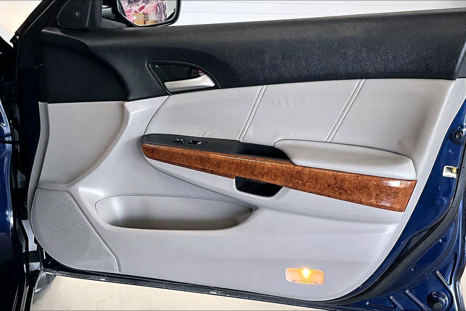 Thumbnail: 2011 Honda Accord - 25